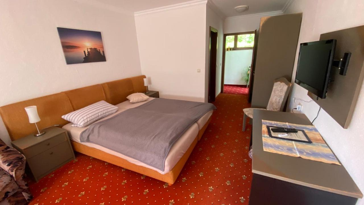 Hotel Pension Brilke Negast Steinhagen  外观 照片